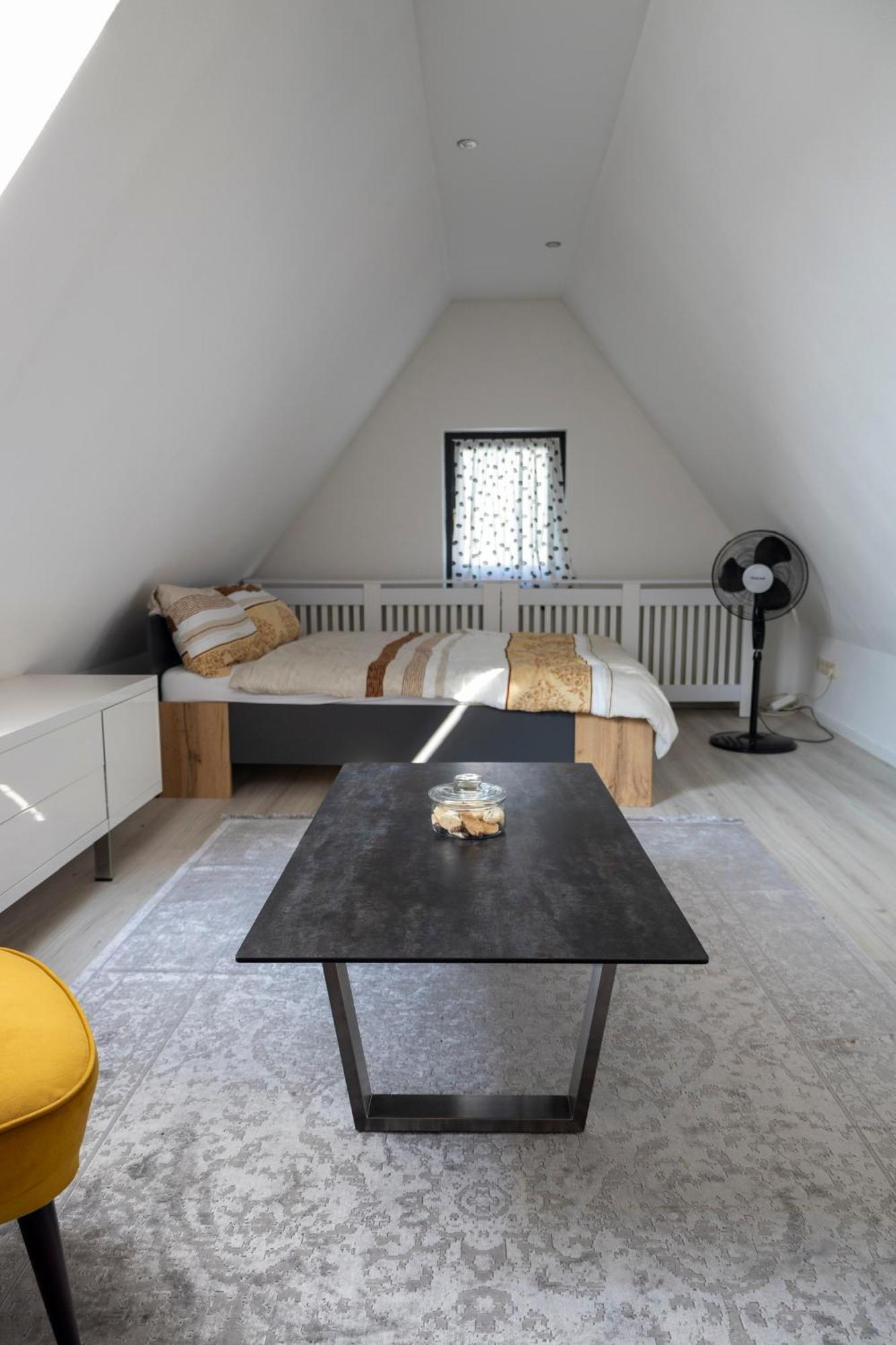 Ferienwohnung In Karlburg Karlstadt Esterno foto
